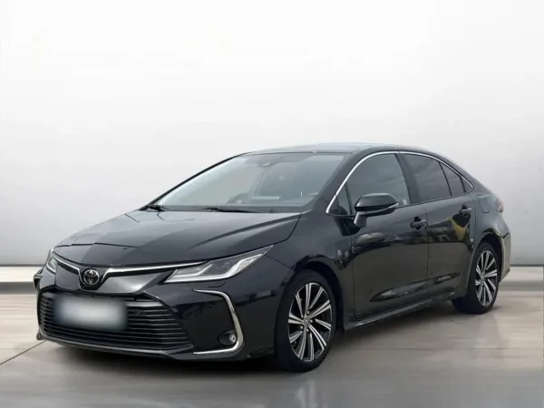 Toyota Corolla 1.5 Comfort MS 2022 - używany samochód w leasingu