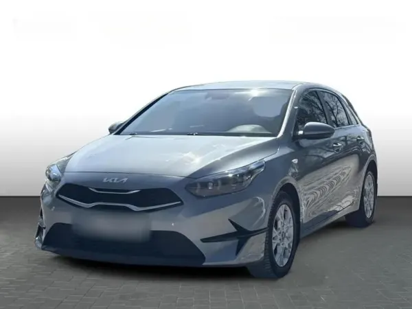 Kia Ceed 1.5 T-GDI M DCT 2023 - używany samochód w leasingu