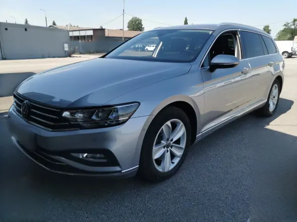 Volkswagen Passat 2.0 TDI Elegance DSG 2022 - used car for lease