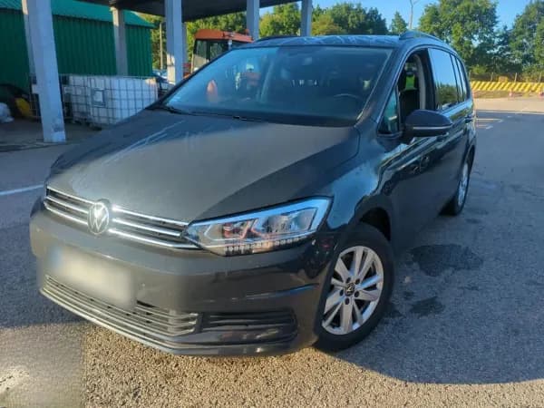 Volkswagen Touran 1.5 TSI EVO Comfortline DSG 2022 - used car for lease