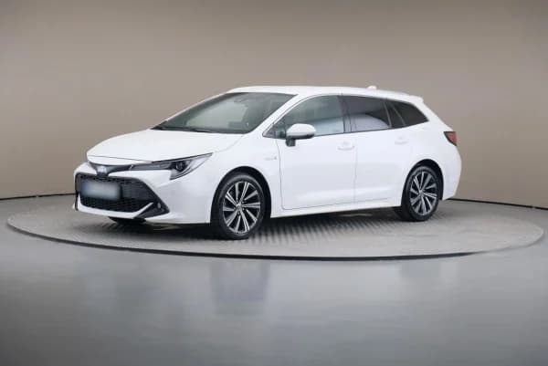 Toyota Corolla 2.0 Hybrid Comfort 2021 - używany samochód w leasingu