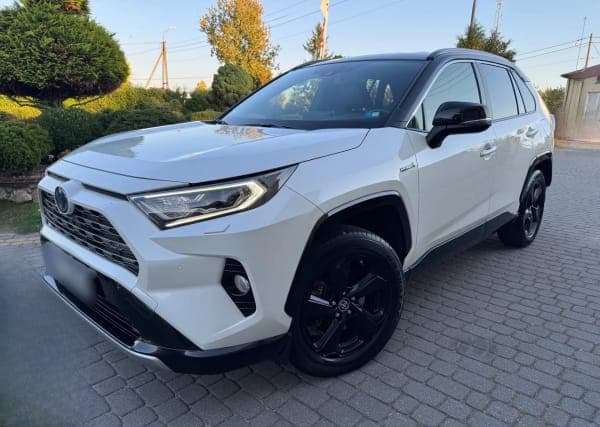 Toyota RAV4 2.5 Hybrid Selection 4x2 2022 - używany samochód w leasingu