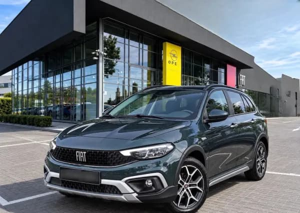 Fiat Tipo 1.5 Hybrid Cross DCT 2023 - used car for lease