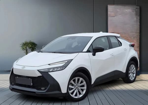 Toyota C-HR 1.8 Hybrid Comfort 2024 - używany samochód w leasingu