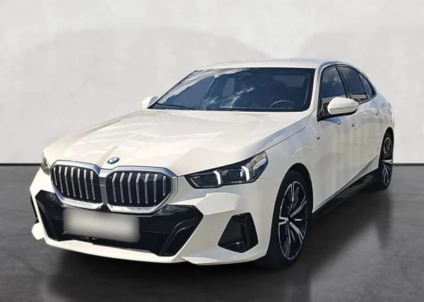 BMW Seria 5 520i mHEV M Sport aut 2024 - używany samochód w leasingu