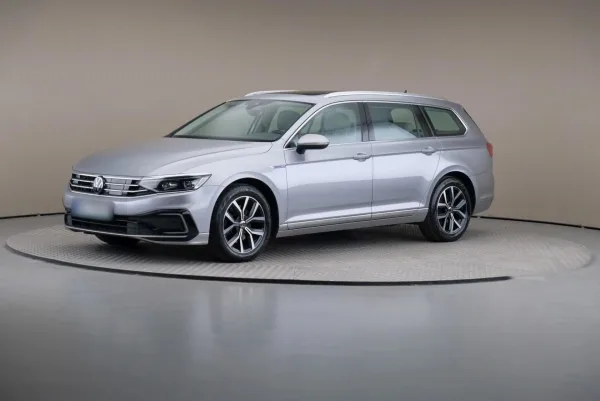 Volkswagen Passat 1.4 TSI Plug-In Hybrid GTE DSG 2022 - używany samochód w leasingu
