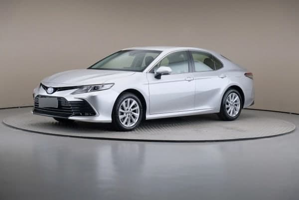 Toyota Camry 2.5 Hybrid Comfort CVT 2023 - używany samochód w leasingu