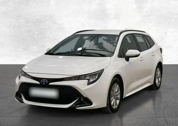 Toyota Corolla 1.8 Hybrid Comfort 2023 - używany samochód w leasingu