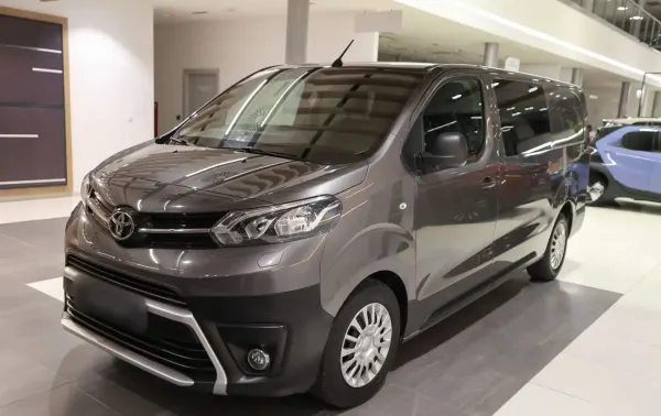 Toyota ProAce 2.0 D-4D Long 3,1t Active (bryg.) 2022 - używany samochód w leasingu