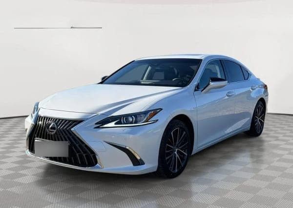 Lexus ES 300h Business Edition 2024 - używany samochód w leasingu