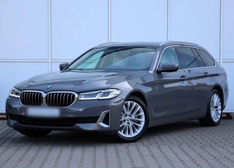 BMW Seria 5 520i mHEV aut