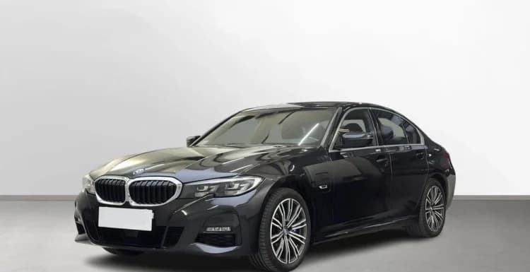 BMW Seria 3 330e M Sport sport-aut