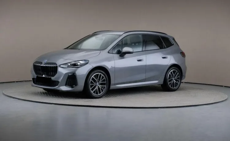 BMW Seria 2 220i mHEV aut