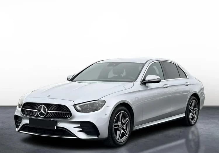 Mercedes-Benz Klasa E E 300 e AMG