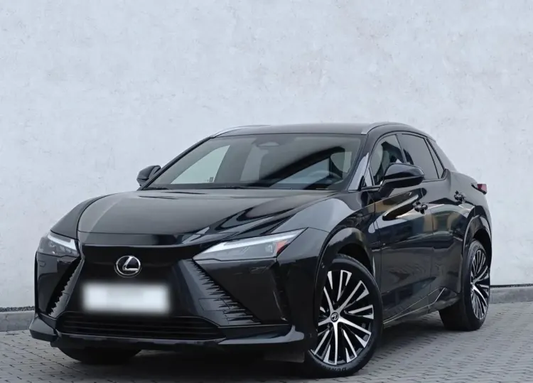Lexus RZ RZ 450e Omotenashi DIRECT4