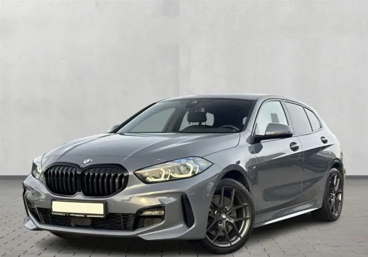 BMW Seria 1 120d xDrive M Sport aut