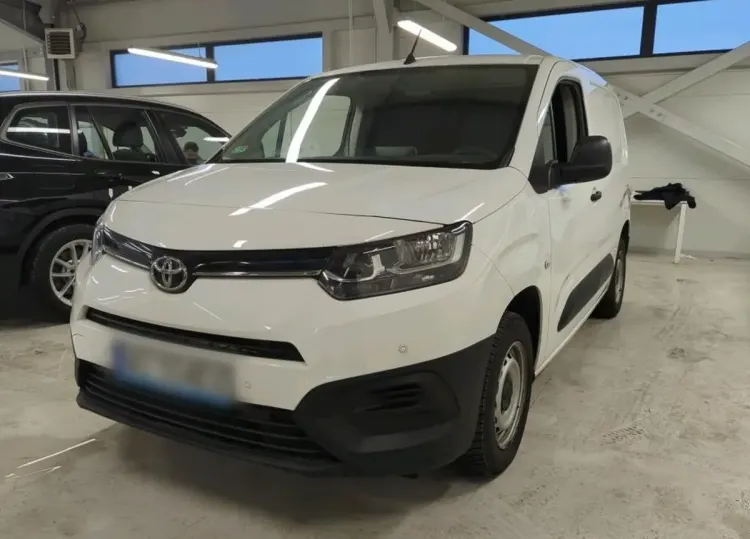 Toyota Proace City Proace City 1.2 D-4T Standard 2,3t Active