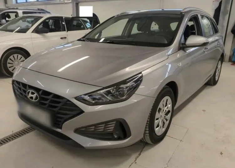 Hyundai i30 i30 1.6 D Classic +