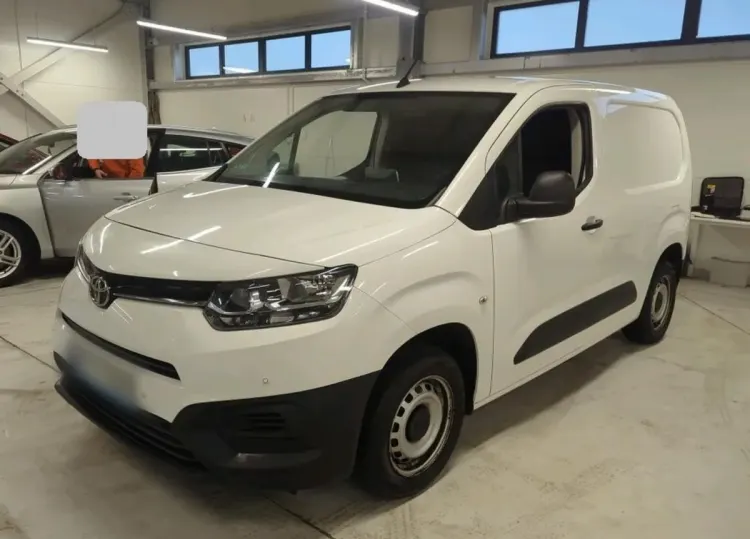 Toyota Proace City Proace City 1.2 D-4T Standard 2,3t Active