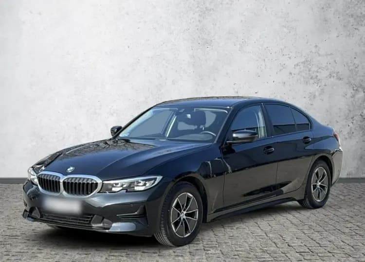 BMW Seria 3 318i Advantage aut
