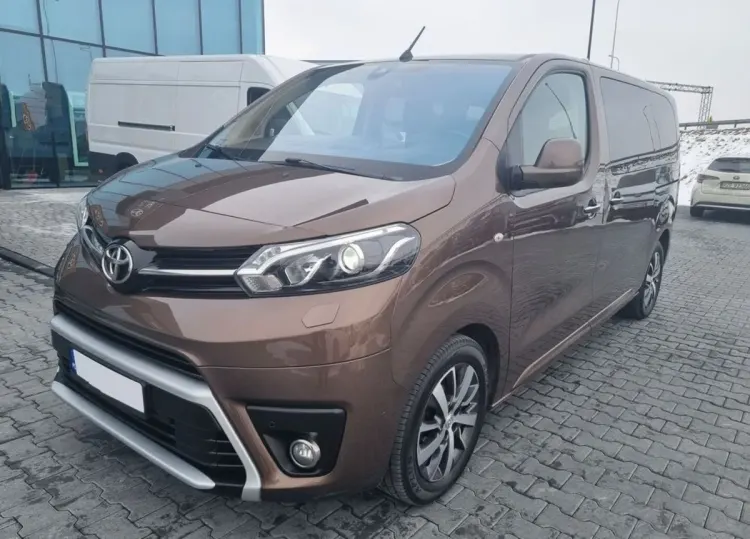 Toyota ProAce Proace Verso 2.0 D4-D Medium Family