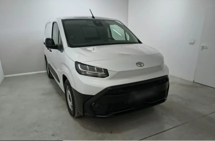 Toyota Proace City Proace City EV Standard 2,4t Active