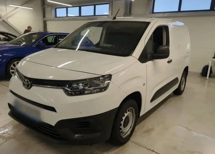 Toyota Proace City Proace City 1.2 D-4T Standard 2,3t Active