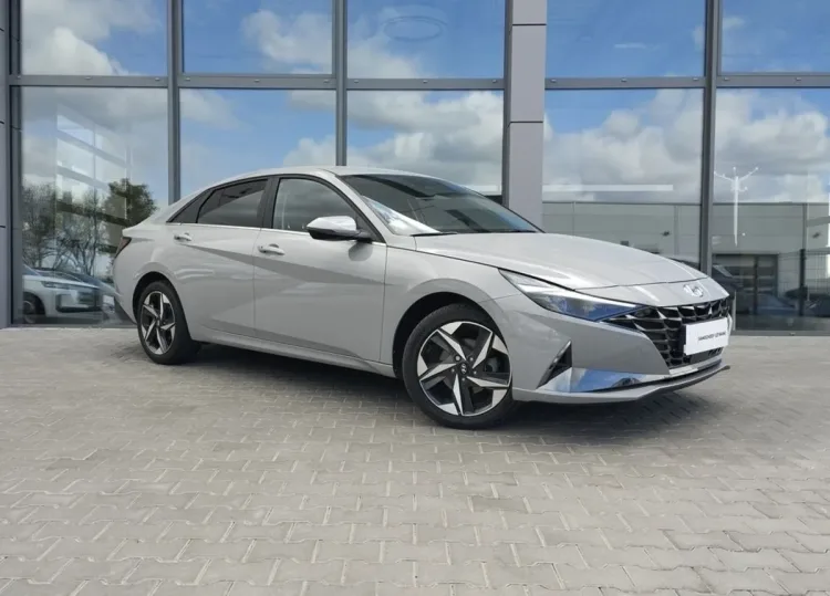 Hyundai Elantra Elantra 1.6 Executive CVT