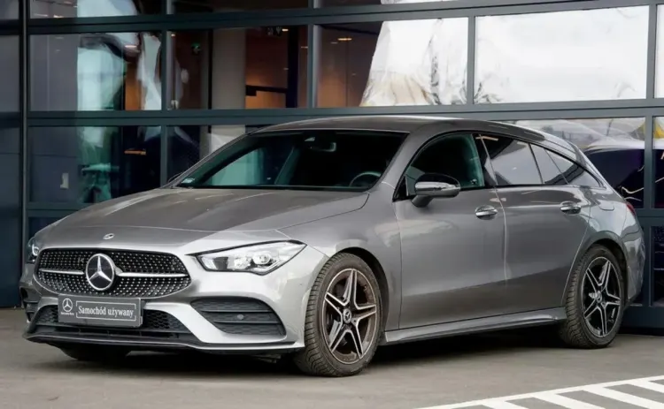 Mercedes-Benz CLA CLA 200 AMG Line 7G-DCT