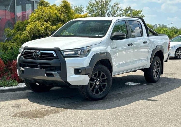 Toyota Hilux Hilux 2.8 D-4D Double Cab Invincible 4x4 aut