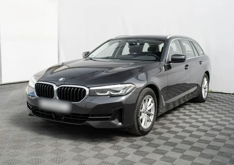 BMW Seria 5 520i mHEV aut