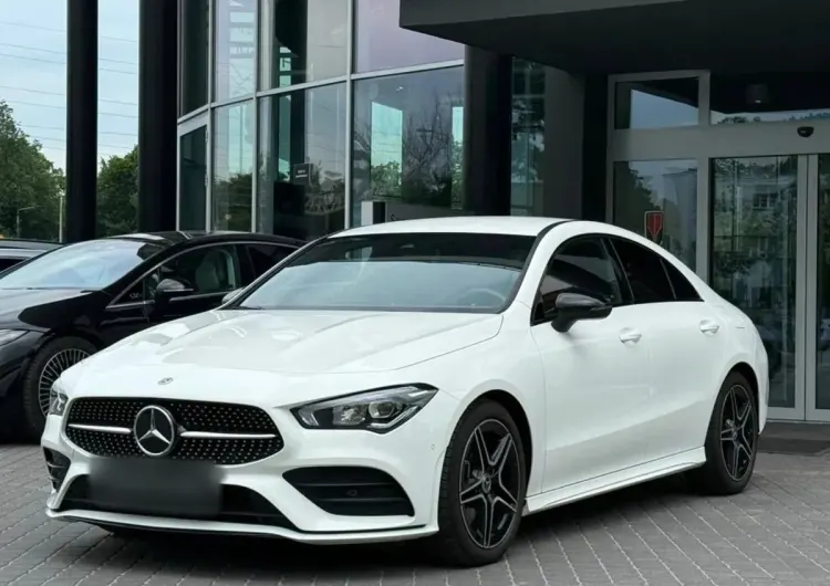 Mercedes-Benz CLA CLA 200 AMG Line 7G-DCT