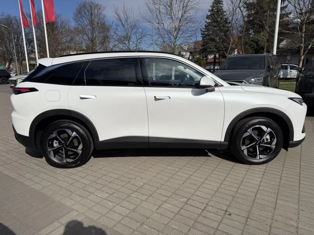 BAIC Beijing 5 — zdjęcie 2