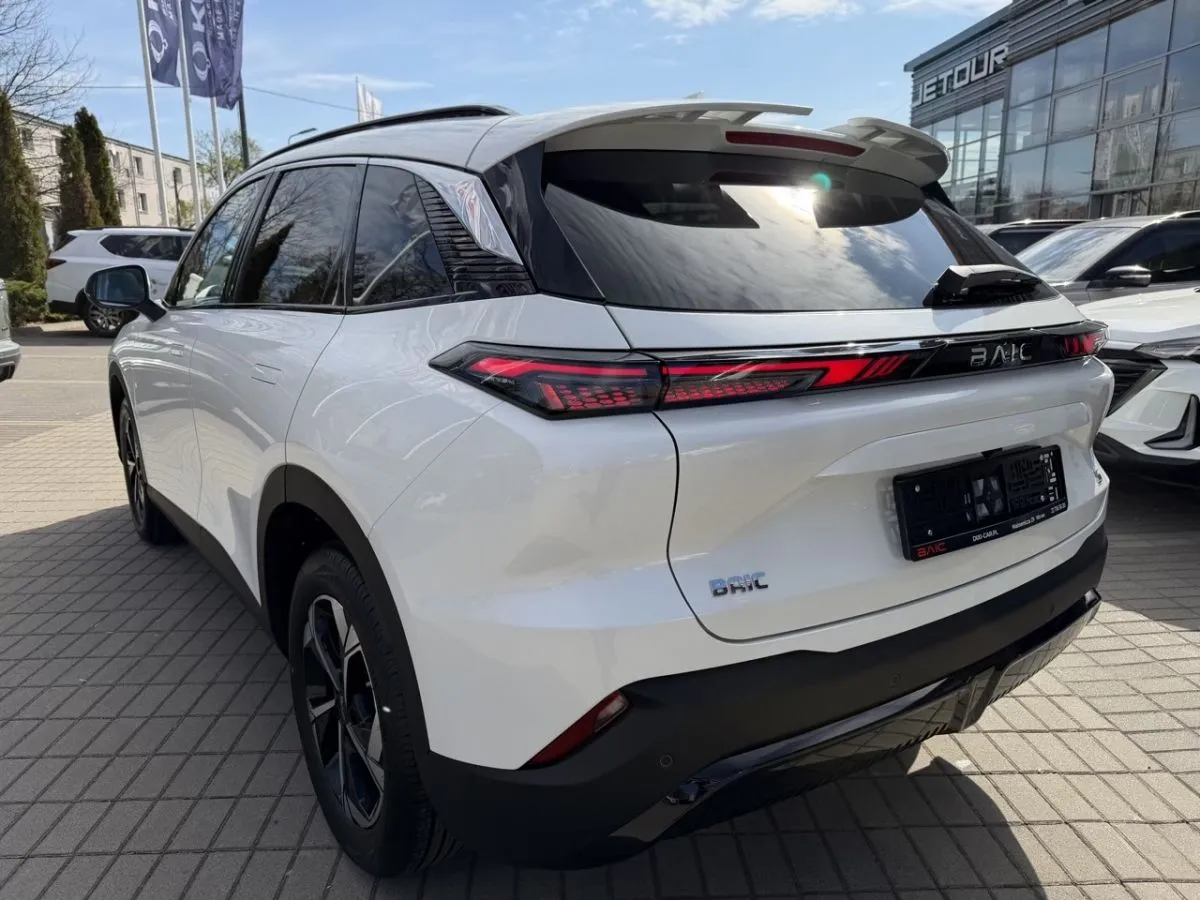 BAIC Beijing 5 — zdjęcie 3
