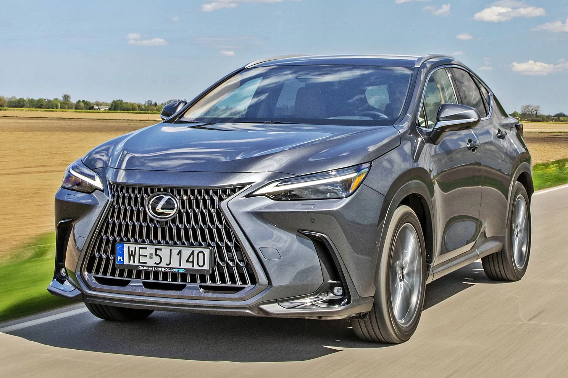 Lexus NX z rocznika 2025