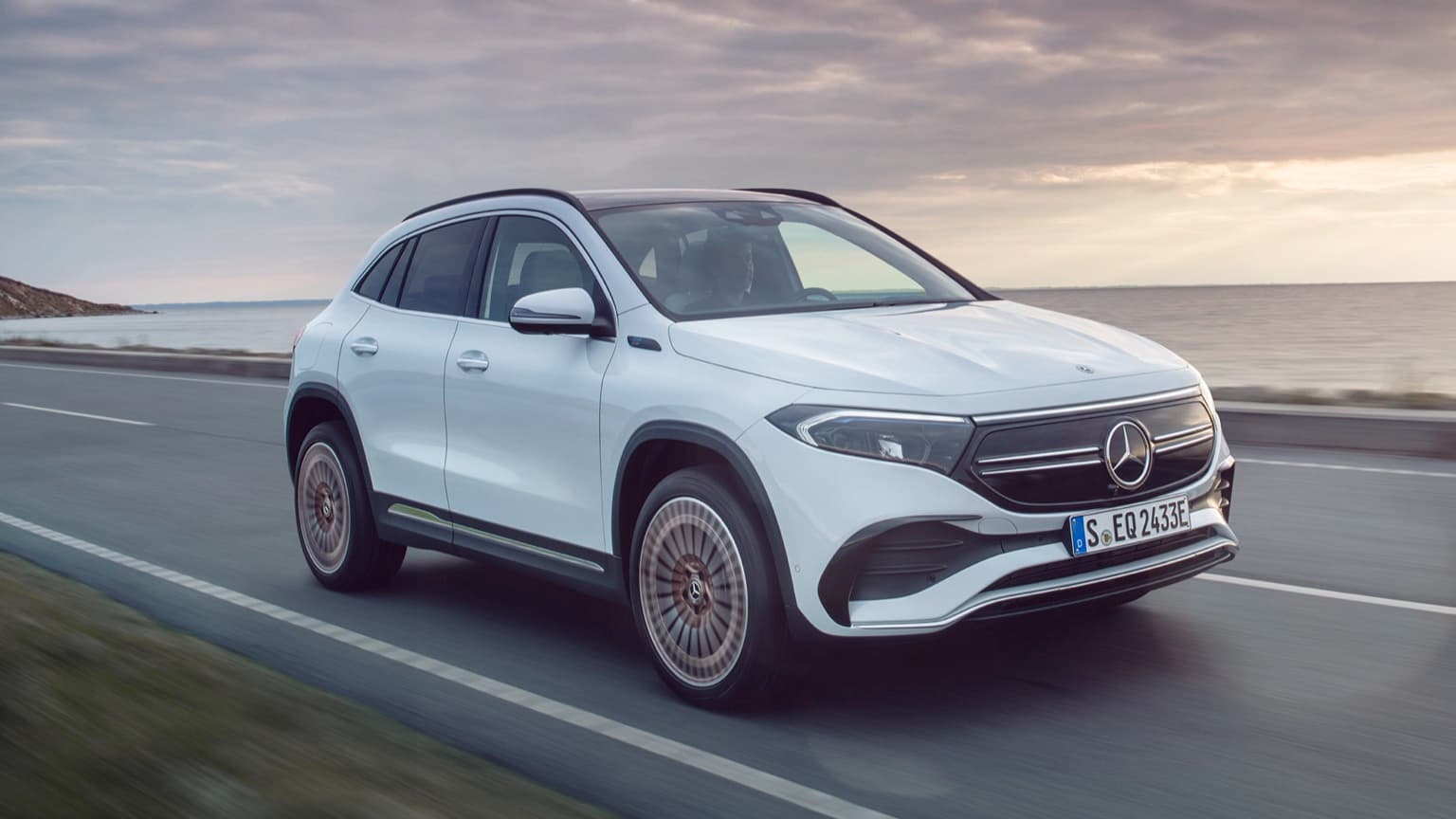 Mercedes-Benz EQA z rocznika 2023