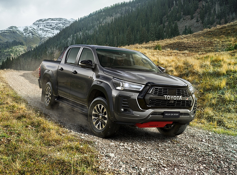 Toyota Hilux z rocznika 2021