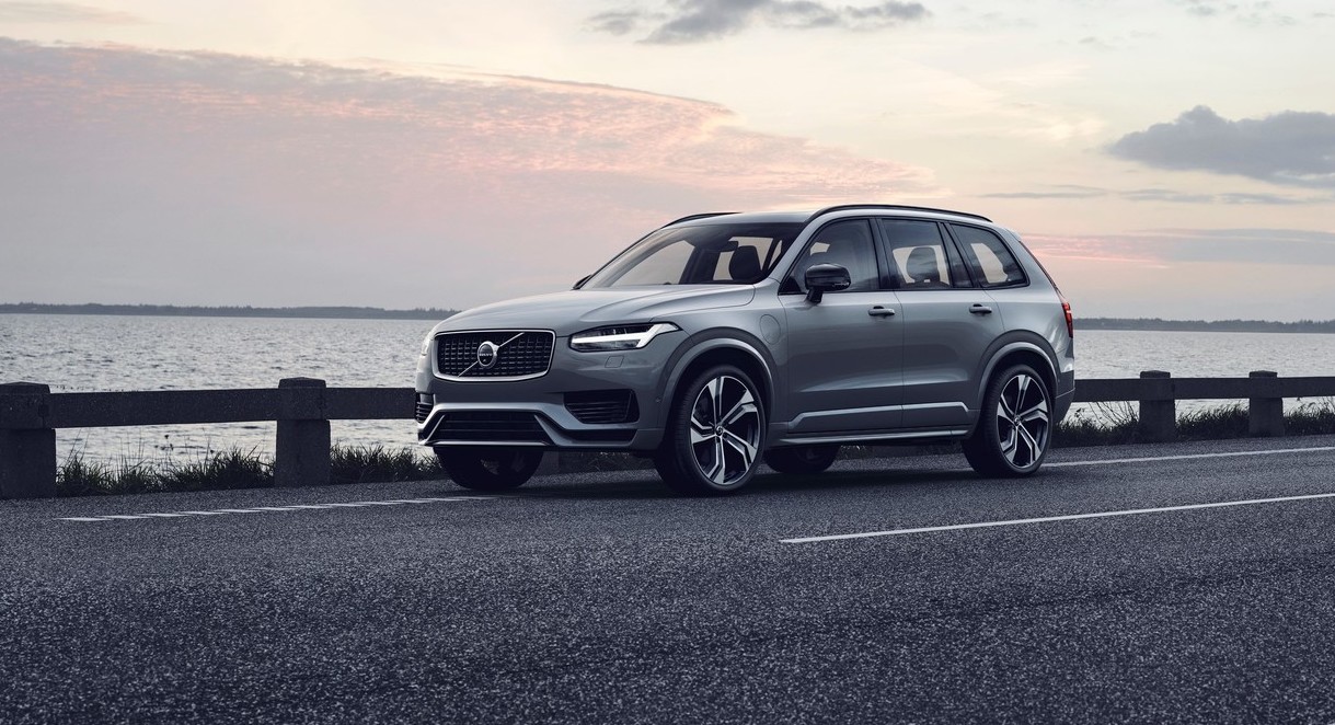 Volvo XC 90 z rocznika 2023