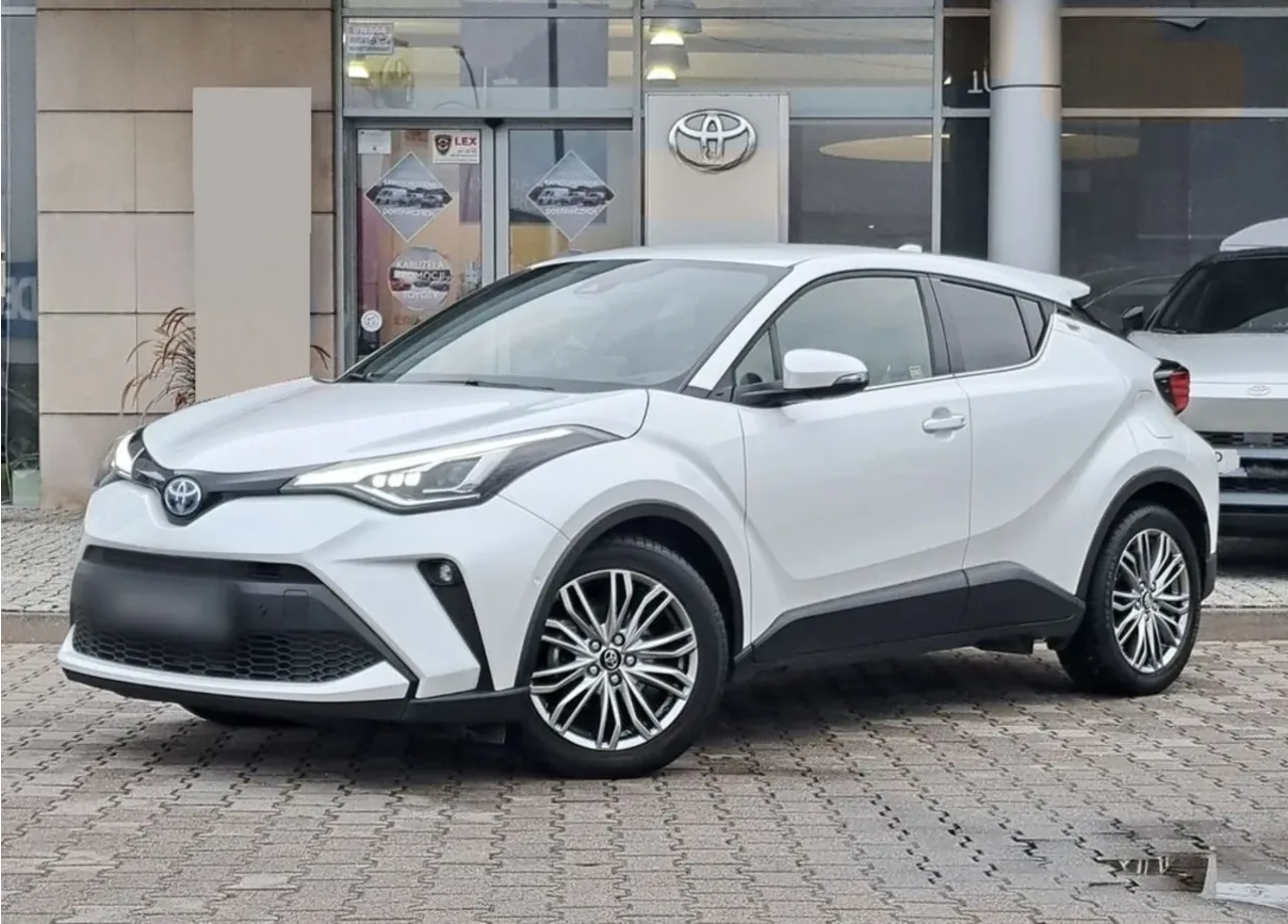 Toyota C-HR 2.0 Hybrid Executive 2023 - używany samochód w leasingu