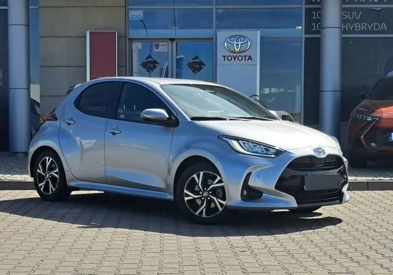 Toyota Yaris Hybrid 1.5 Style 2024 - używany samochód w leasingu