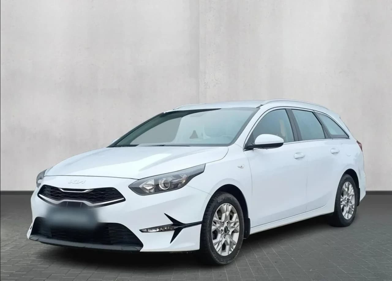 Kia Ceed 1.5 T-GDI M 2024 - używany samochód w leasingu
