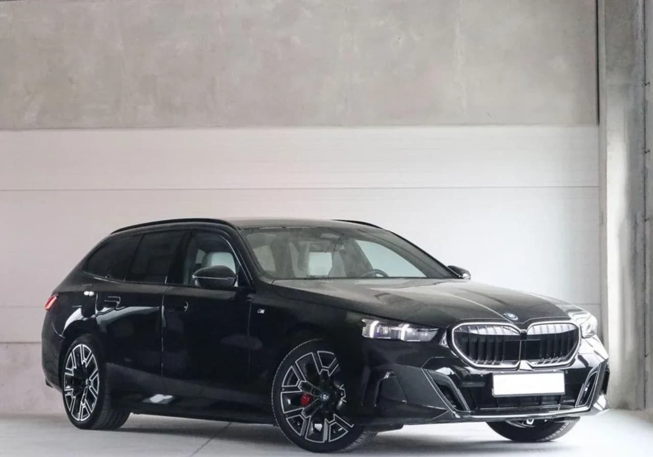 BMW Seria 5 530e xDrive aut 2024 - używany samochód w leasingu