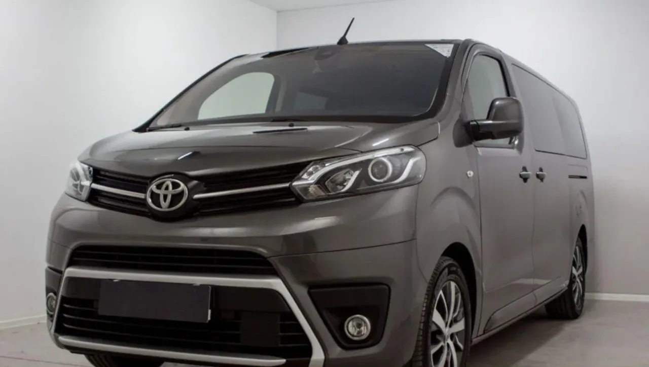 Toyota ProAce Verso 2.0 D4-D Long VIP Aut. 2023 - używany samochód w leasingu