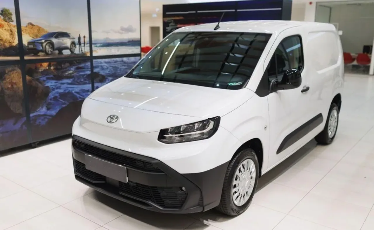 Toyota Proace City 1.5 D-4D Standard 2,3t Active 2024 - вживаний автомобіль в лізингу