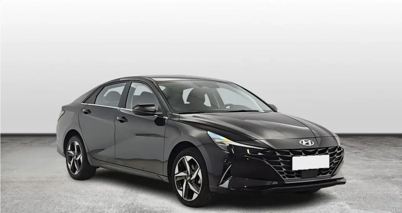 Hyundai Elantra 1.6 Smart CVT 2023 - gebrauchtes Leasingfahrzeug