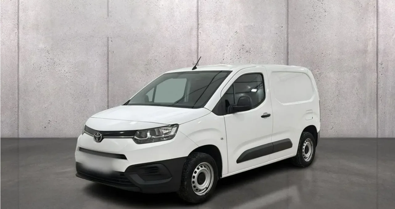 Toyota Proace City 1.5 D-4D Standard 2,3t Active 2022 - gebrauchtes Leasingfahrzeug