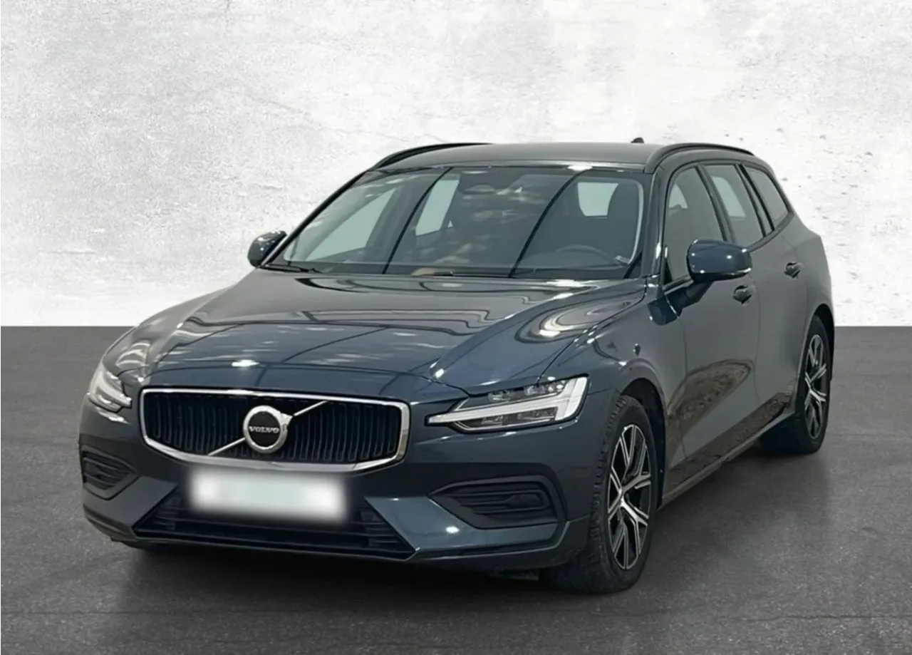 Volvo V60 B3 B Essential aut 2022 - używany samochód w leasingu