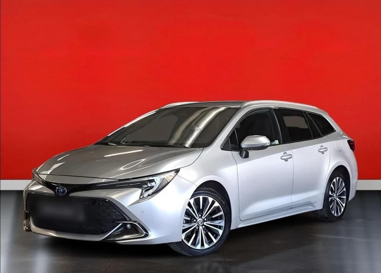 Toyota Corolla 1.8 Hybrid Style 2023 - używany samochód w leasingu