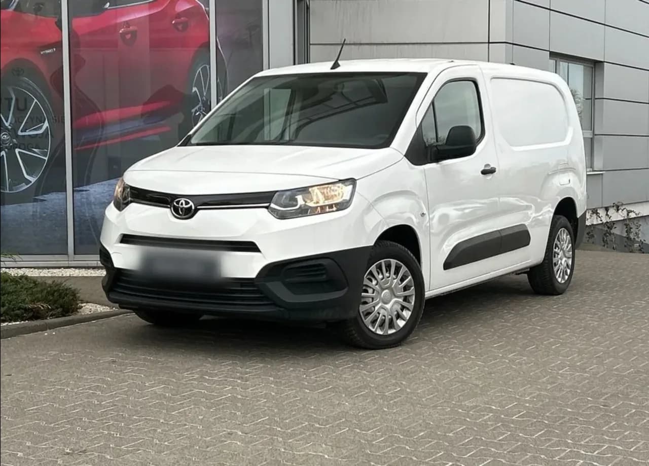 Toyota Proace City 1.5 D-4D Long 2,4t Active 2021 - gebrauchtes Leasingfahrzeug