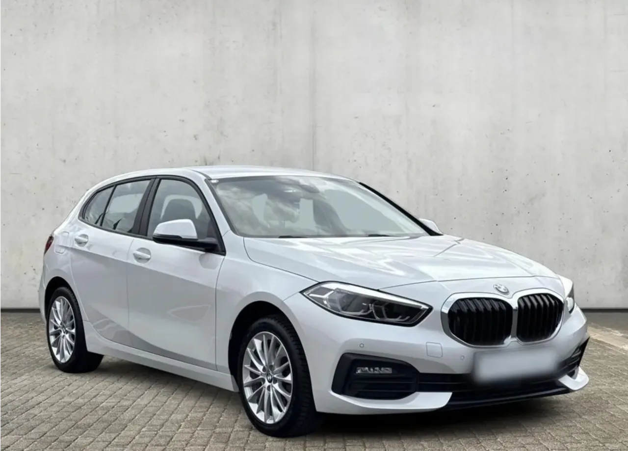 BMW Seria 1 118i Advantage aut 2023 - używany samochód w leasingu